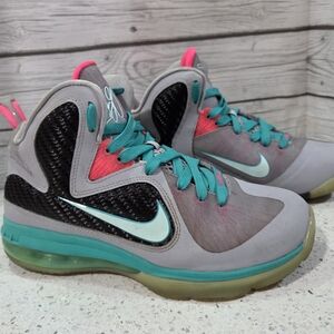 Nike LeBron 9 Mid South Beach Size 6Y (No Box)